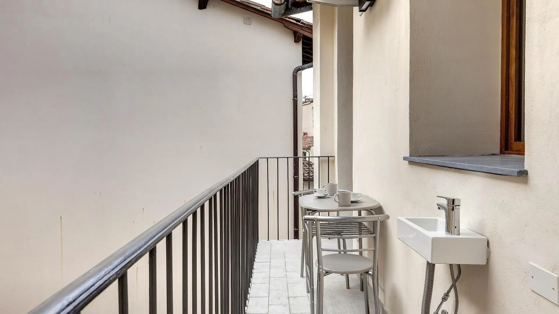 Tamara & Clotilde Apartments By Mamo Florence