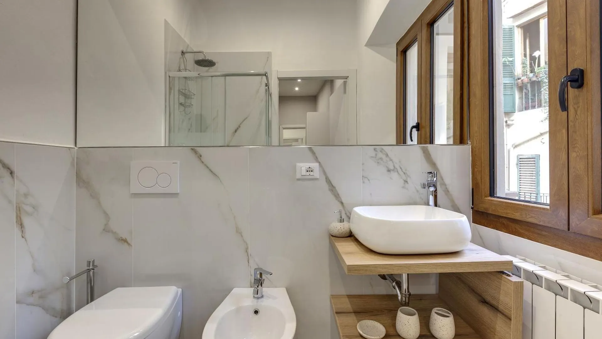 Tamara & Clotilde Apartments By Mamo Florence Italy